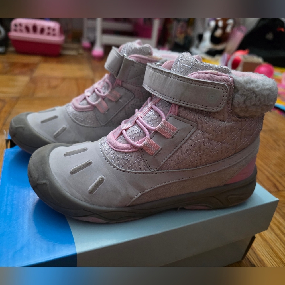 Stride Rite 360 Nebraska 2.0 Kid's Machine Washable Adjustable Width Easy On/Off